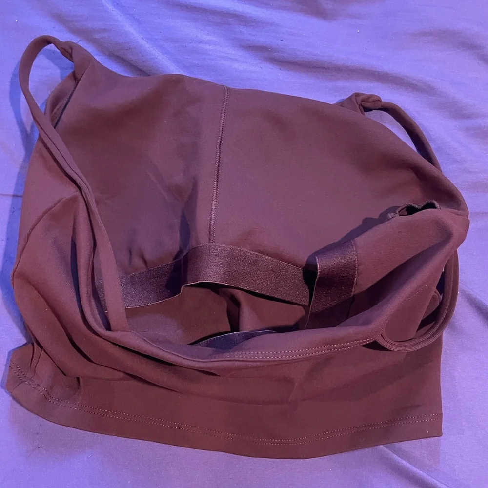 Women’s burgundy work out top - Picture 2 of 4